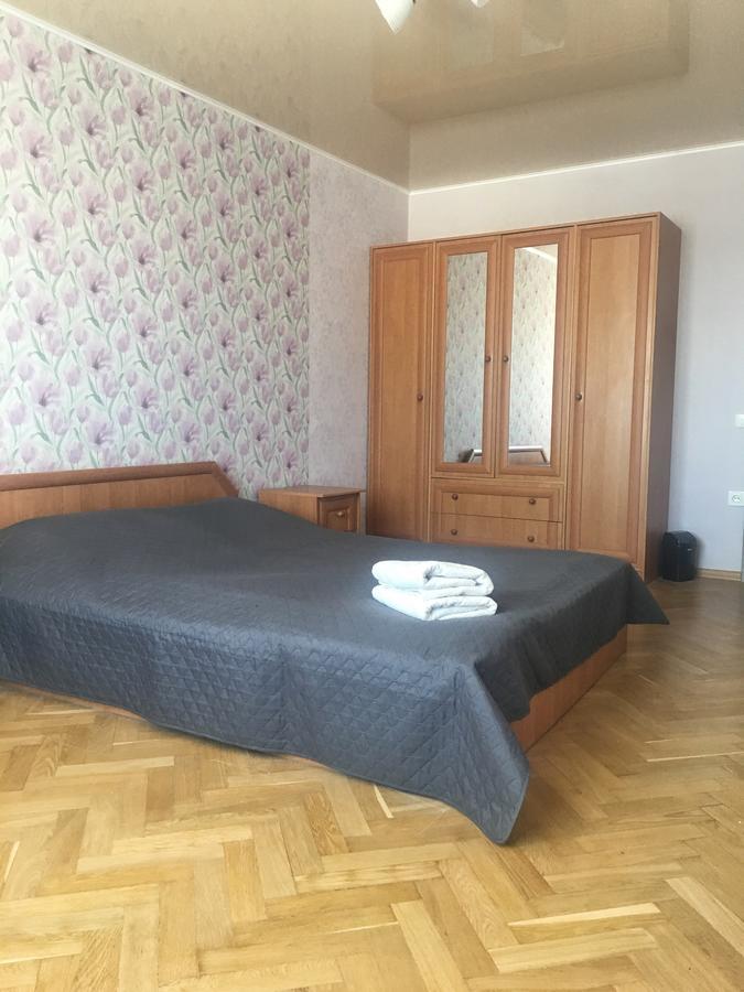 Prado 333 Apartment Киев Екстериор снимка