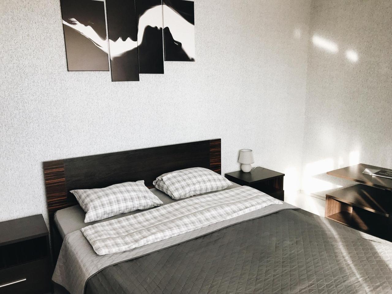 Prado 333 Apartment Киев Екстериор снимка